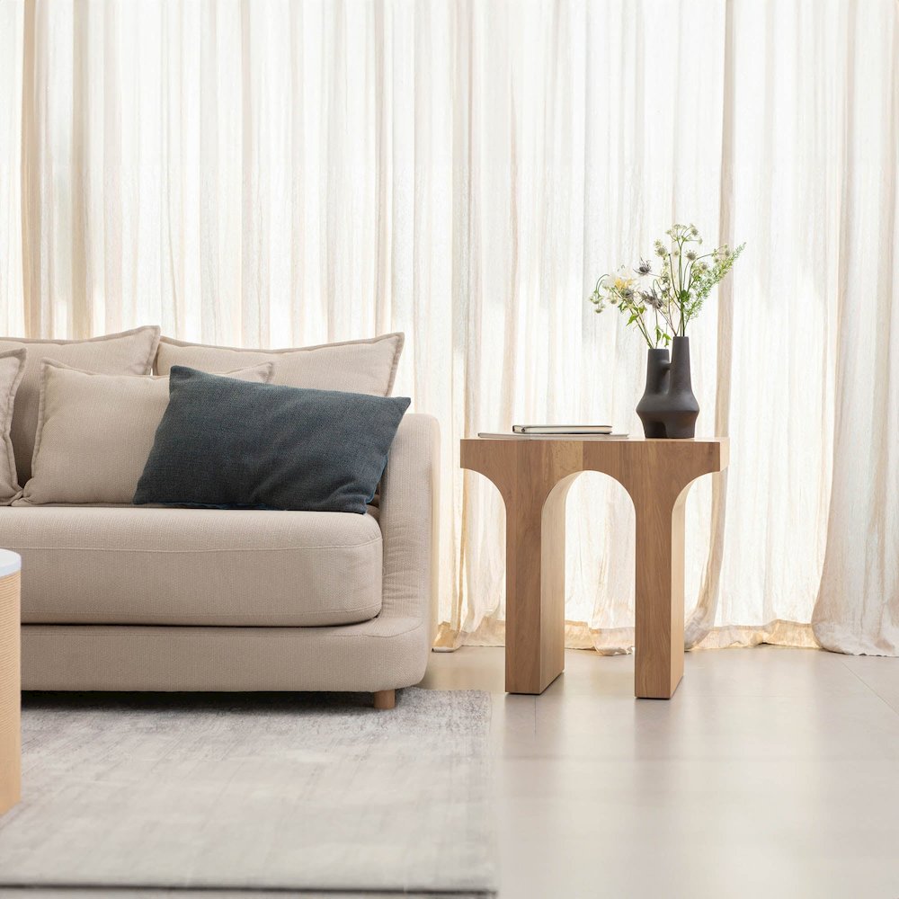 Umbrella Side Table. Picture 2