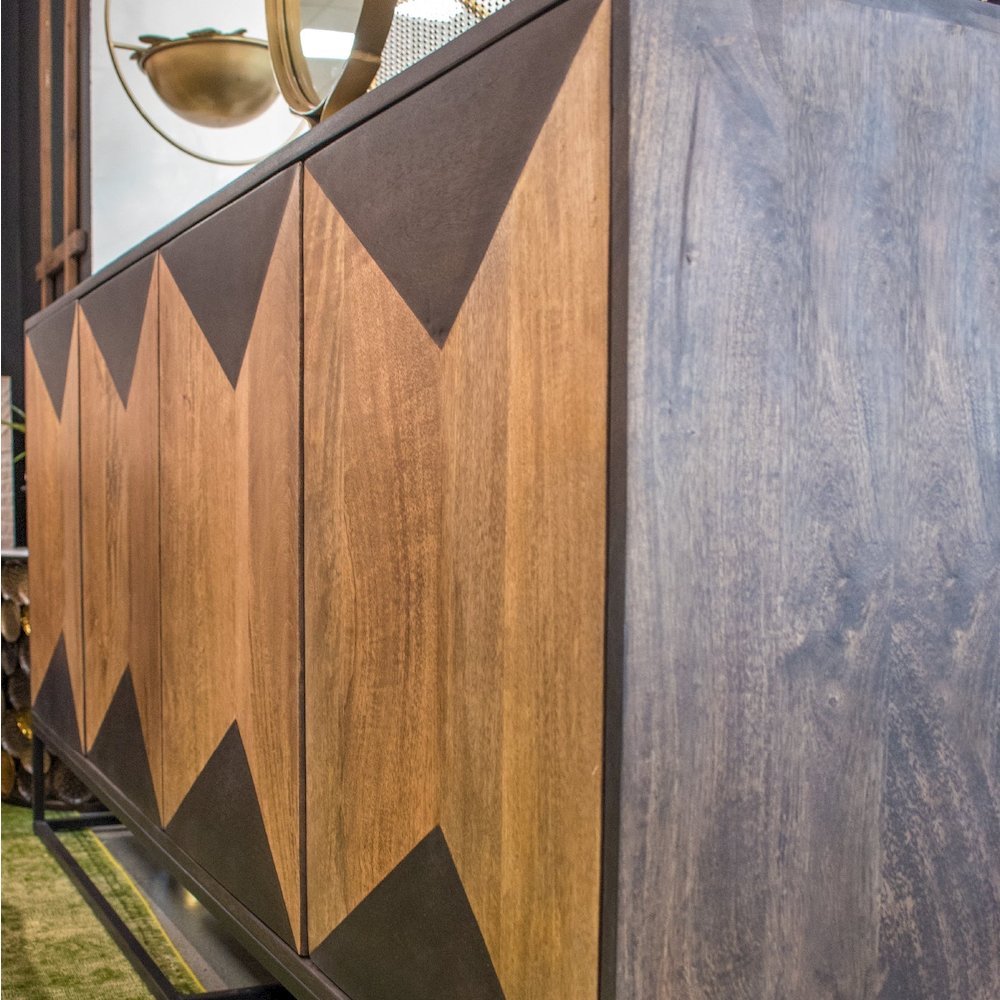 Illusion Sideboard. Picture 6