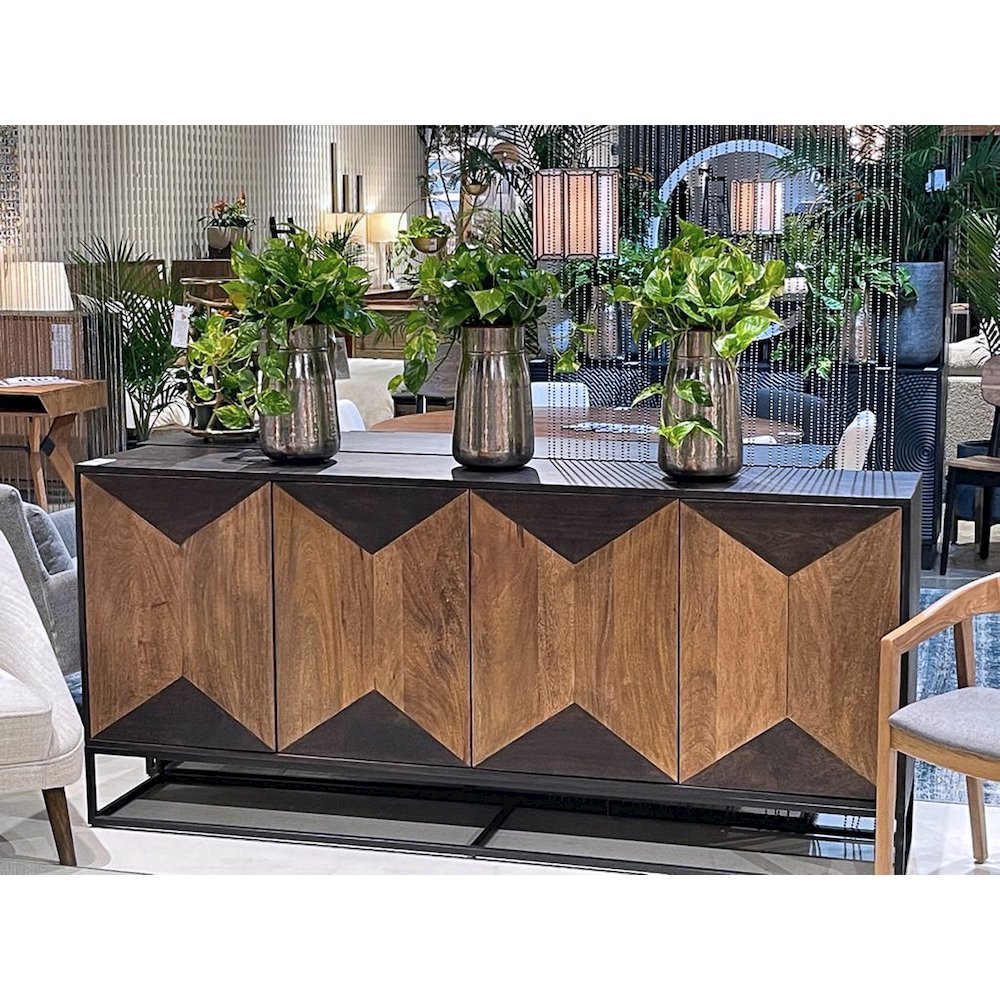 Illusion Sideboard. Picture 12