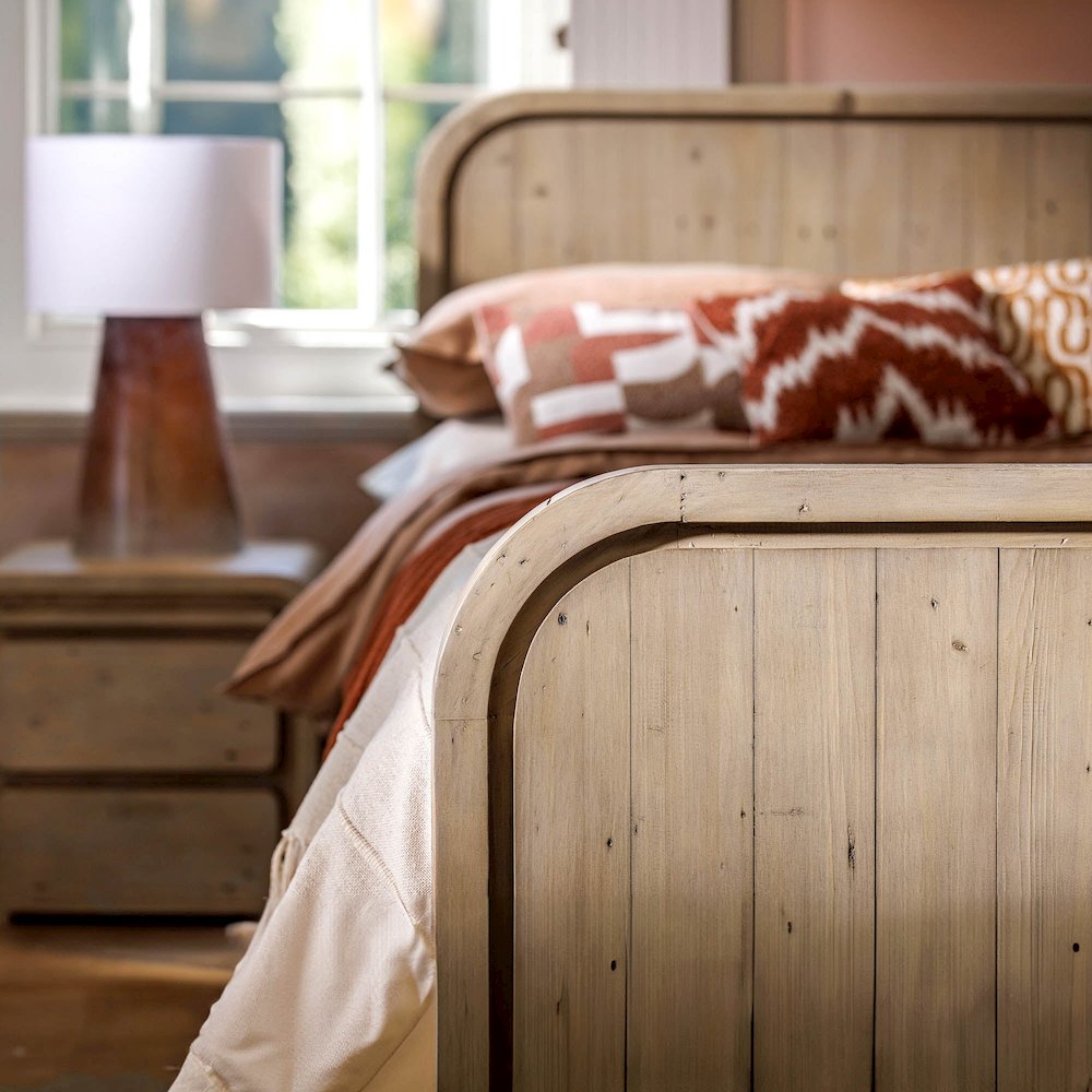 Opera 2 Drawer Nightstand - Scrubbed Teak. Picture 10