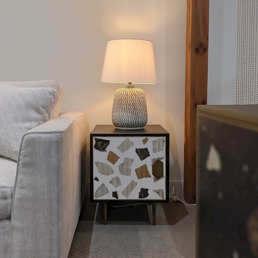 Skye Swirl Lamp. Picture 6