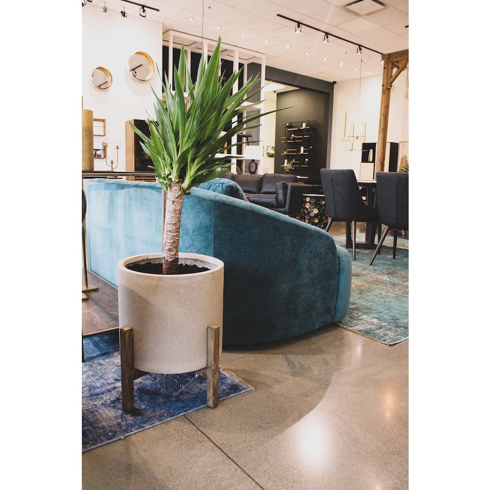 Patio Round Standing Pot - Natural Stone. Picture 10