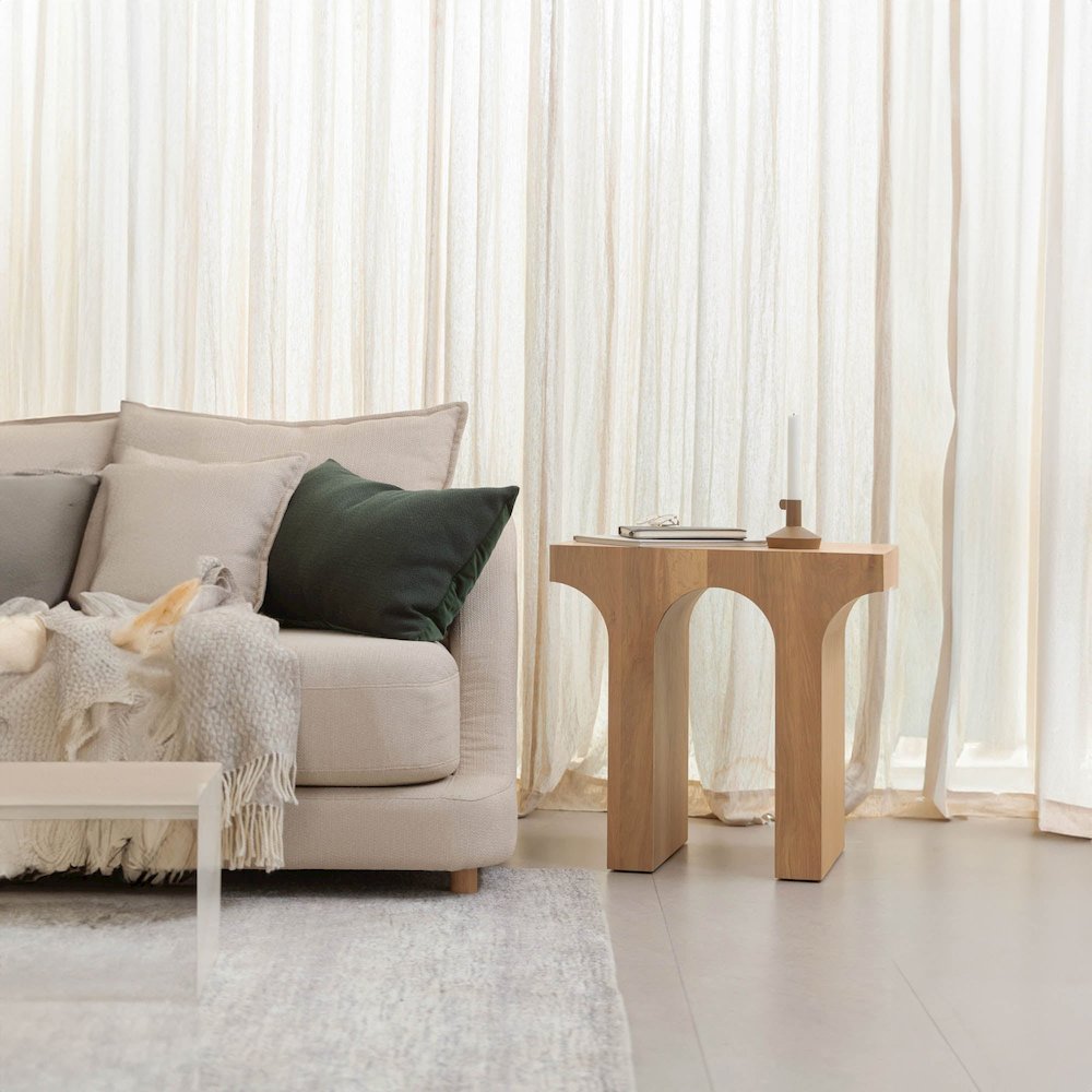 Umbrella Side Table. Picture 7