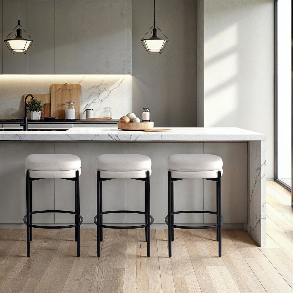 Nina Counter Stool - Oatmeal. Picture 2