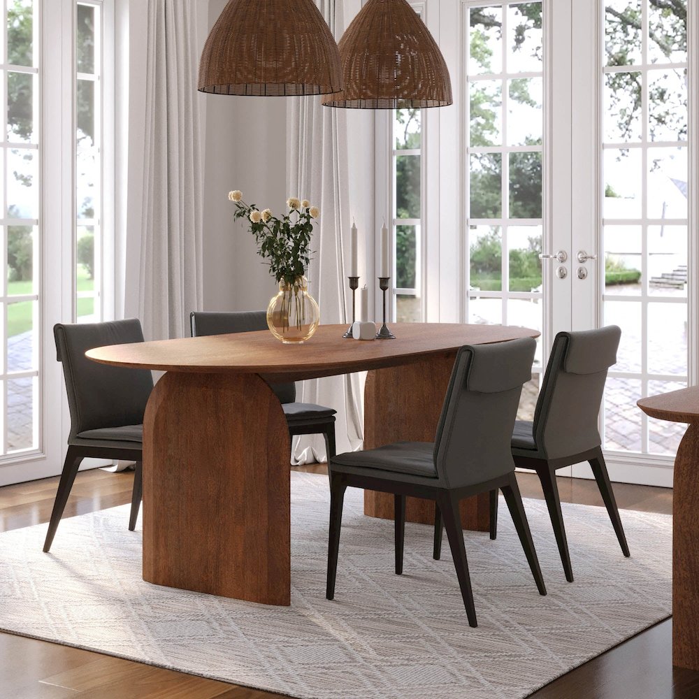Domingo Dining Table. Picture 2