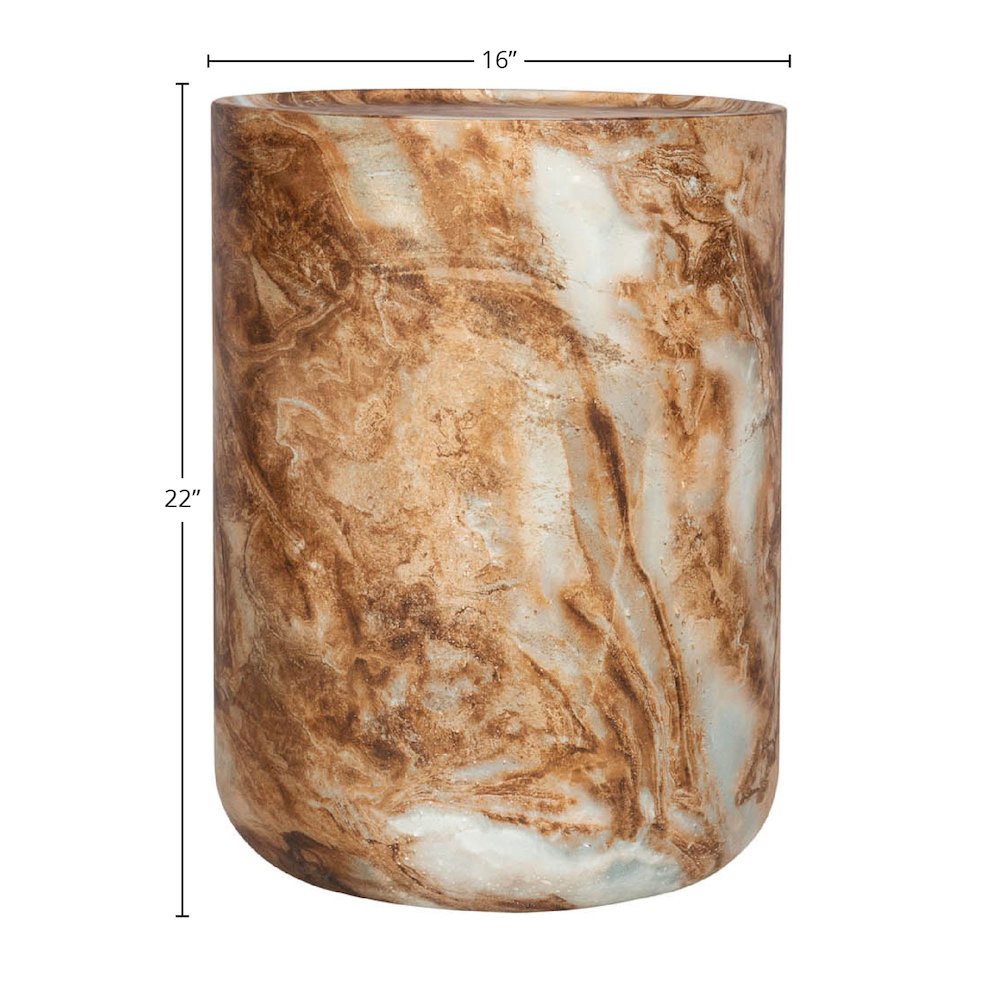 Geri Side Table. Picture 3