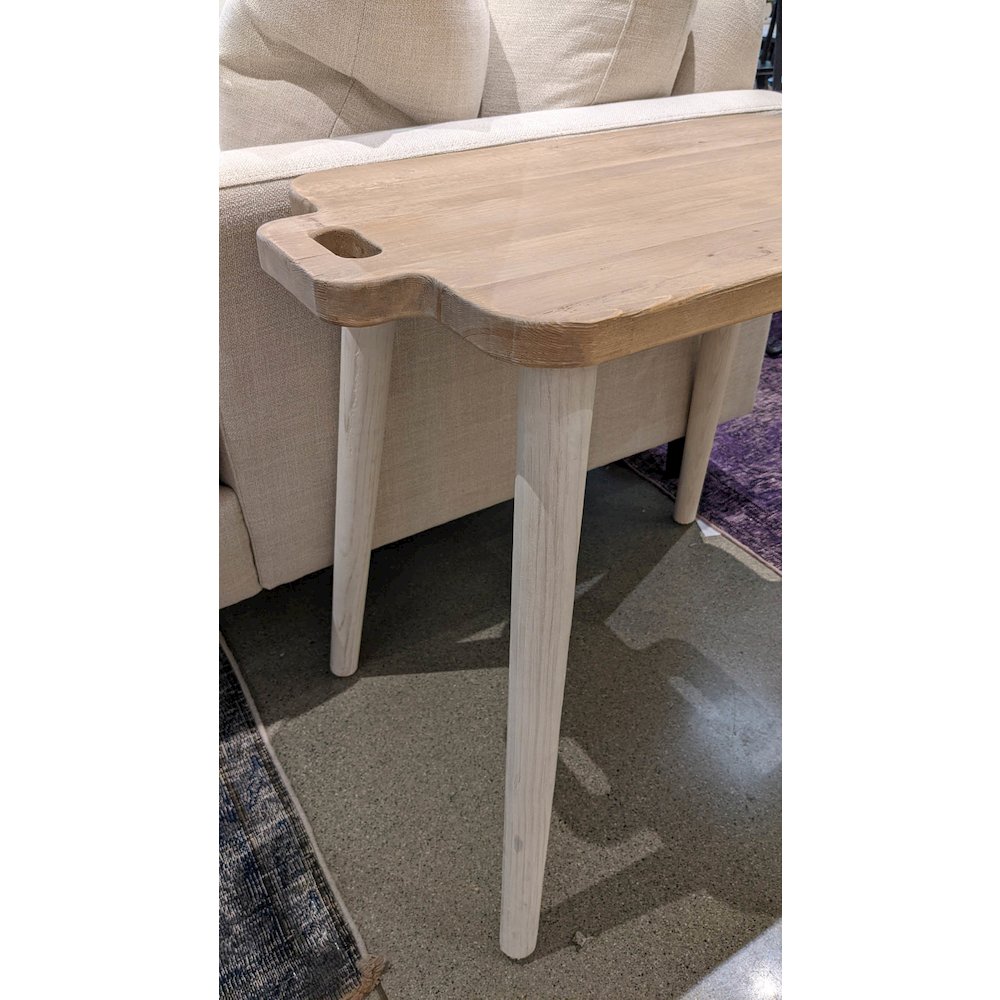 Juliet Side Table. Picture 9