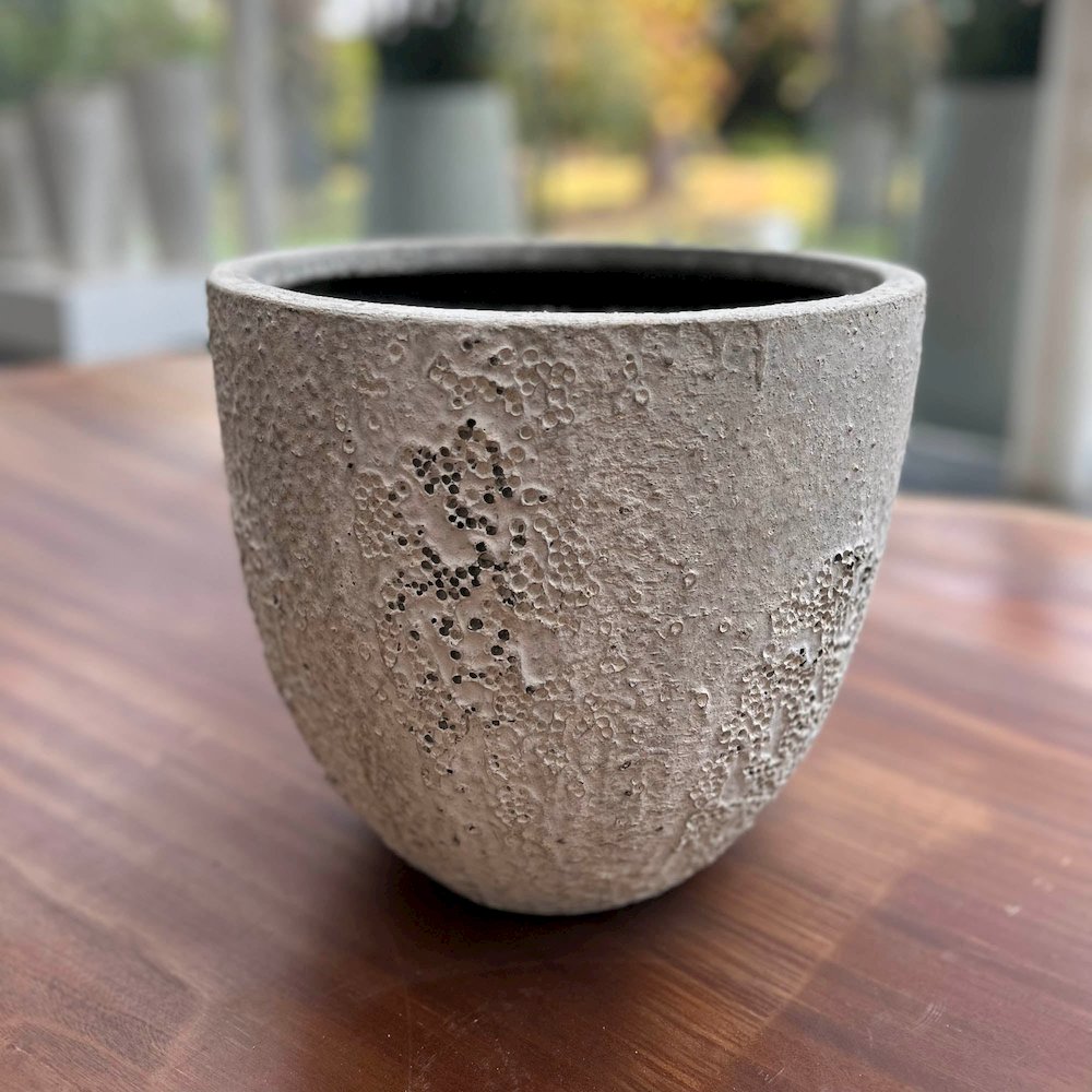 Uxmal Small Pot - Antique White. Picture 2