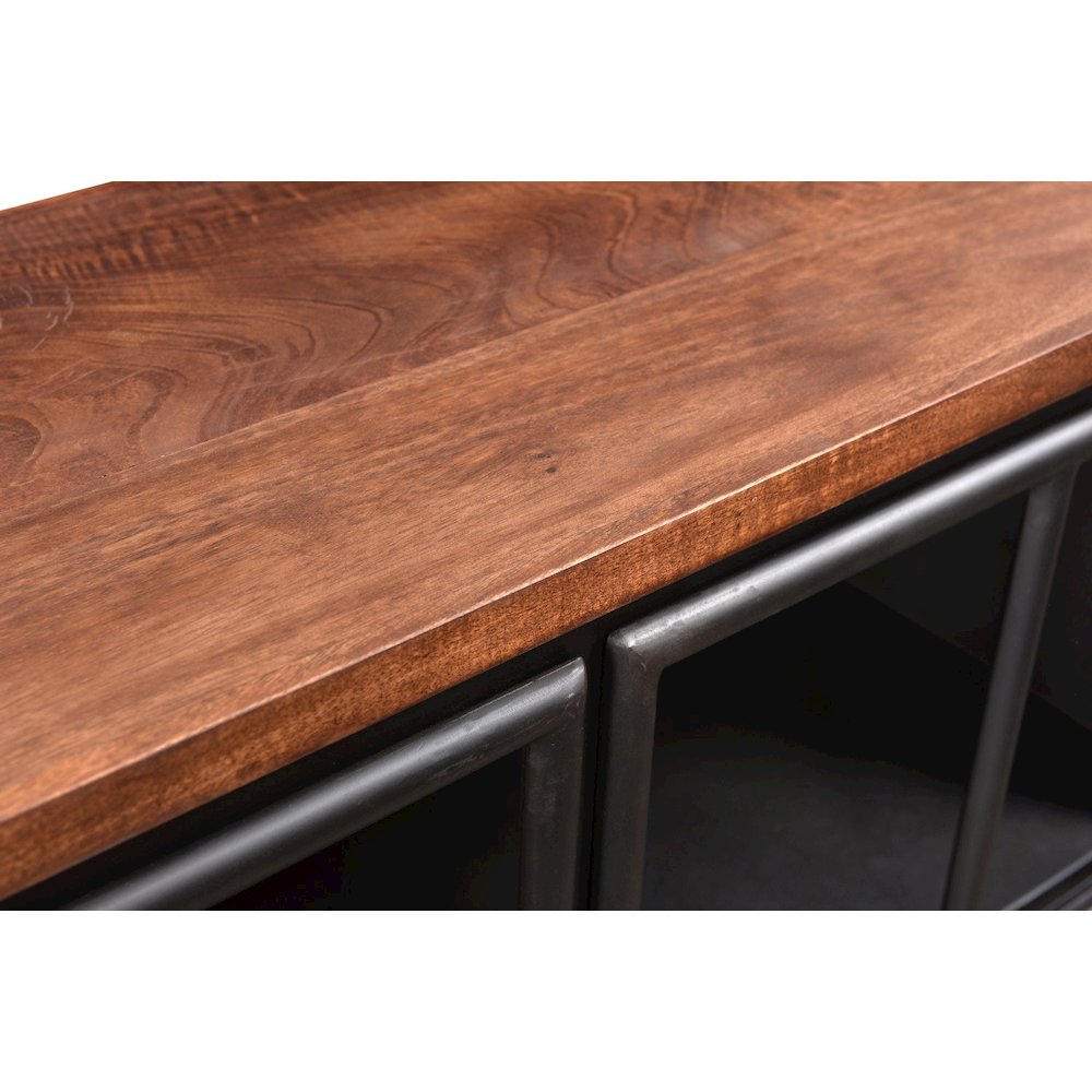 Tradition 4 Door Sideboard. Picture 6