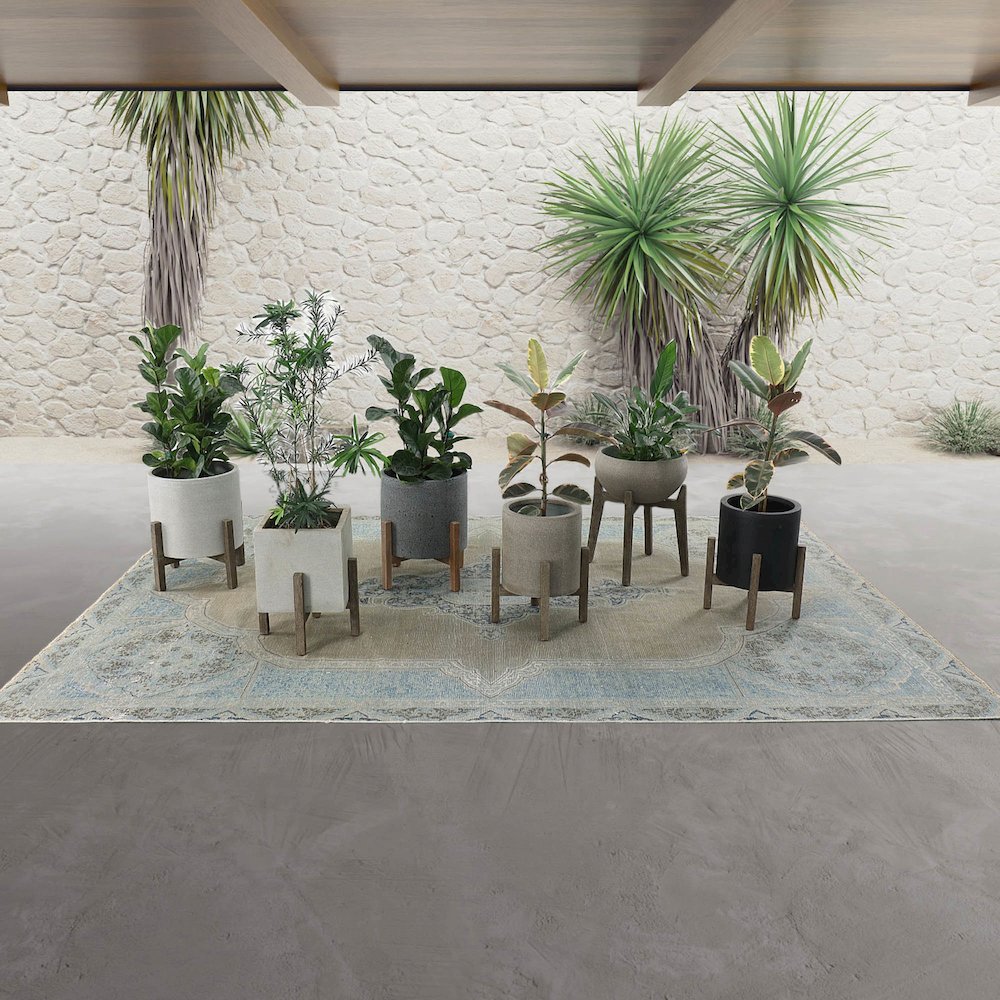 Patio Round Standing Pot - Grey Stone. Picture 2