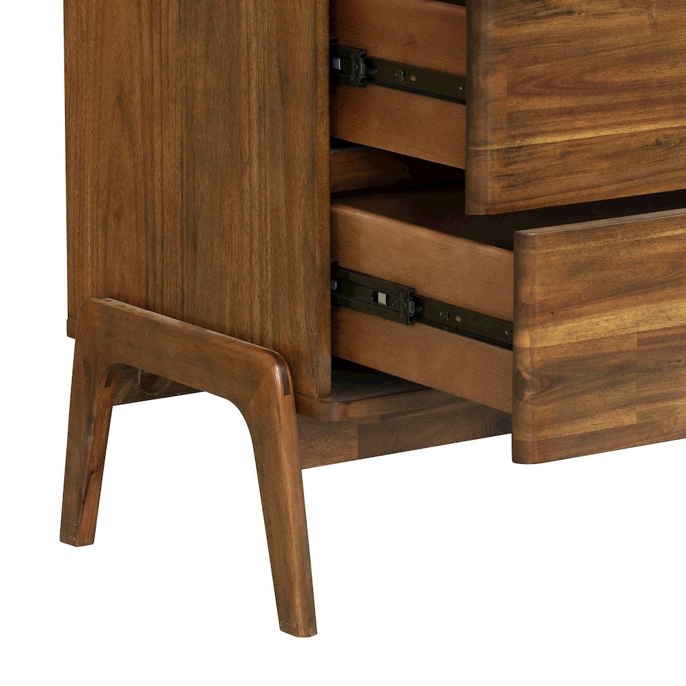 Remix 4 Drawer Chest. Picture 7