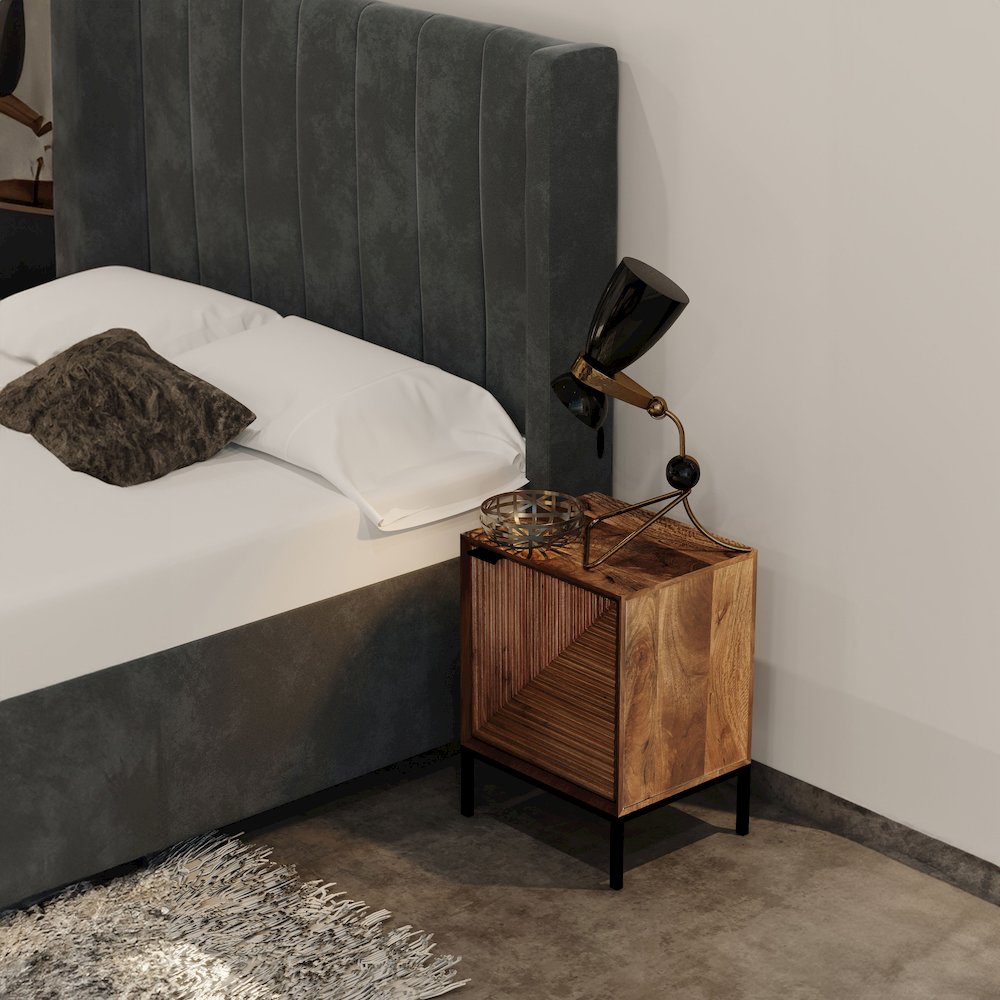 Nikita Nightstand. Picture 2