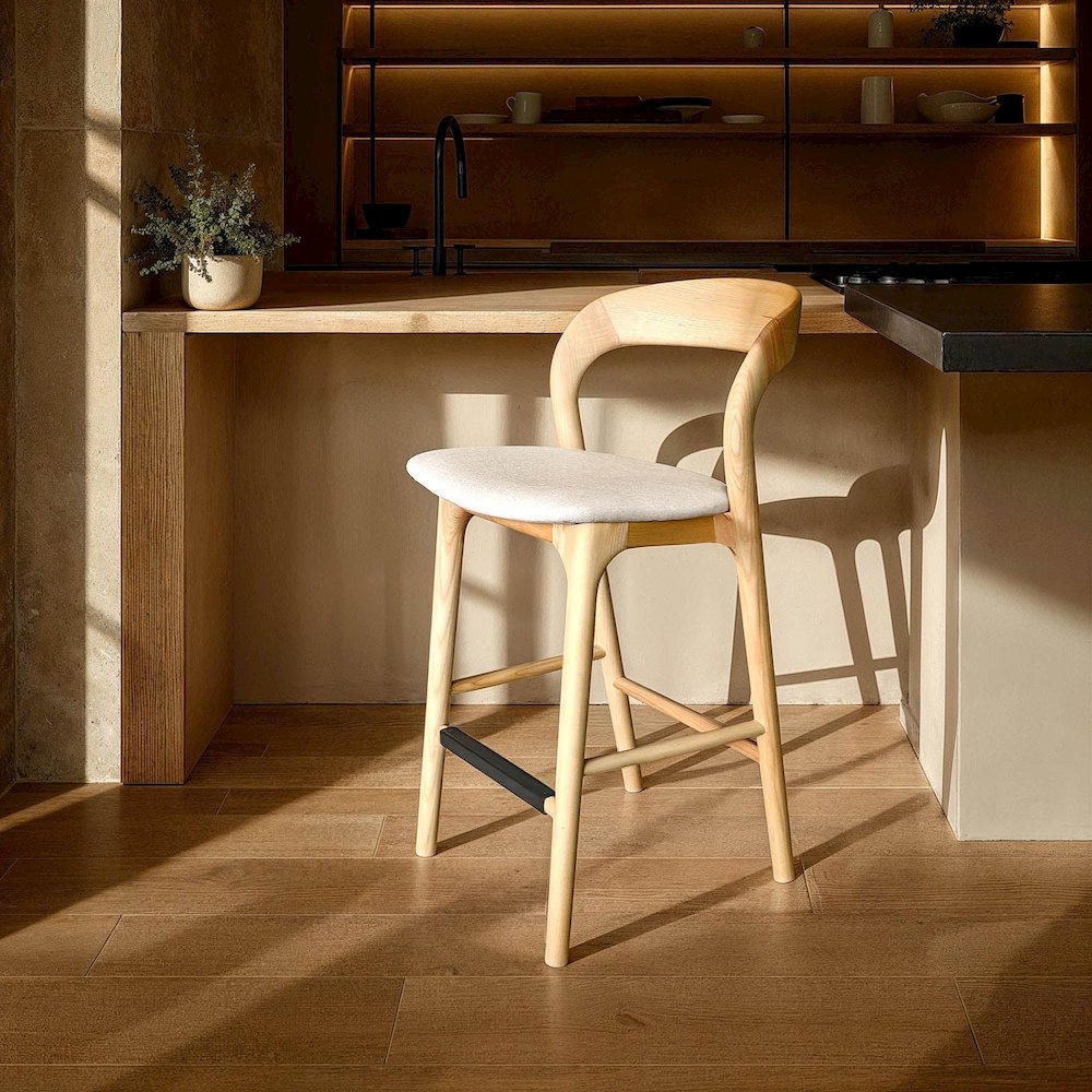 Rotondo Counter Stool - Natural Frame. Picture 2