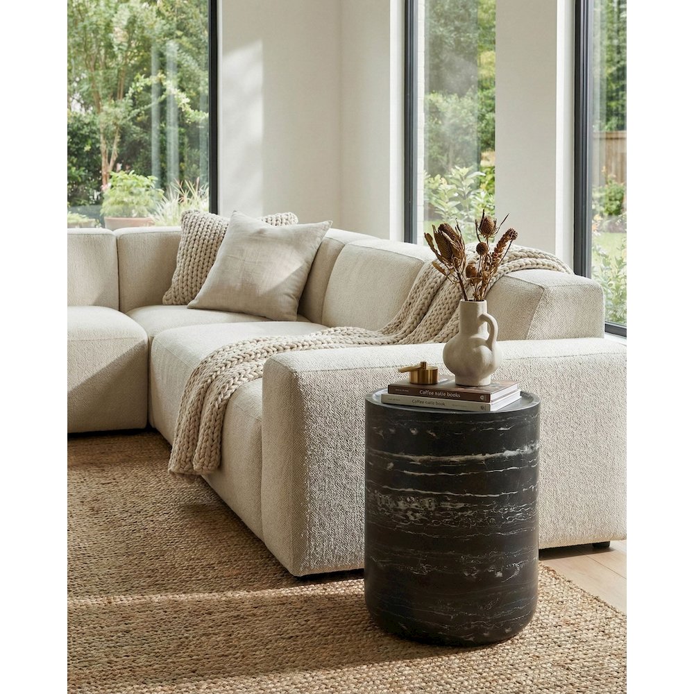 Geri Side Table - Nero. Picture 13