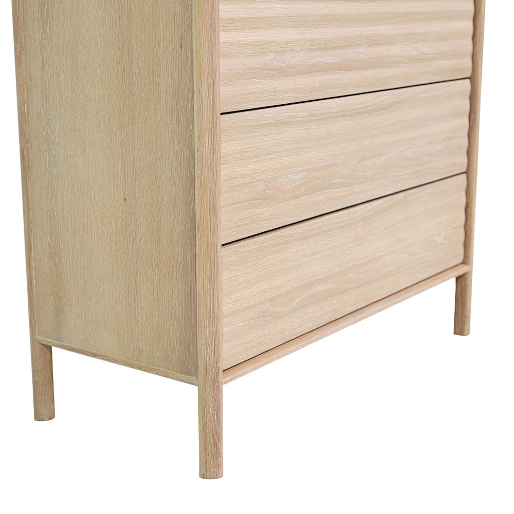 Runway 5 Drawer Chest - Light Oak. Picture 11