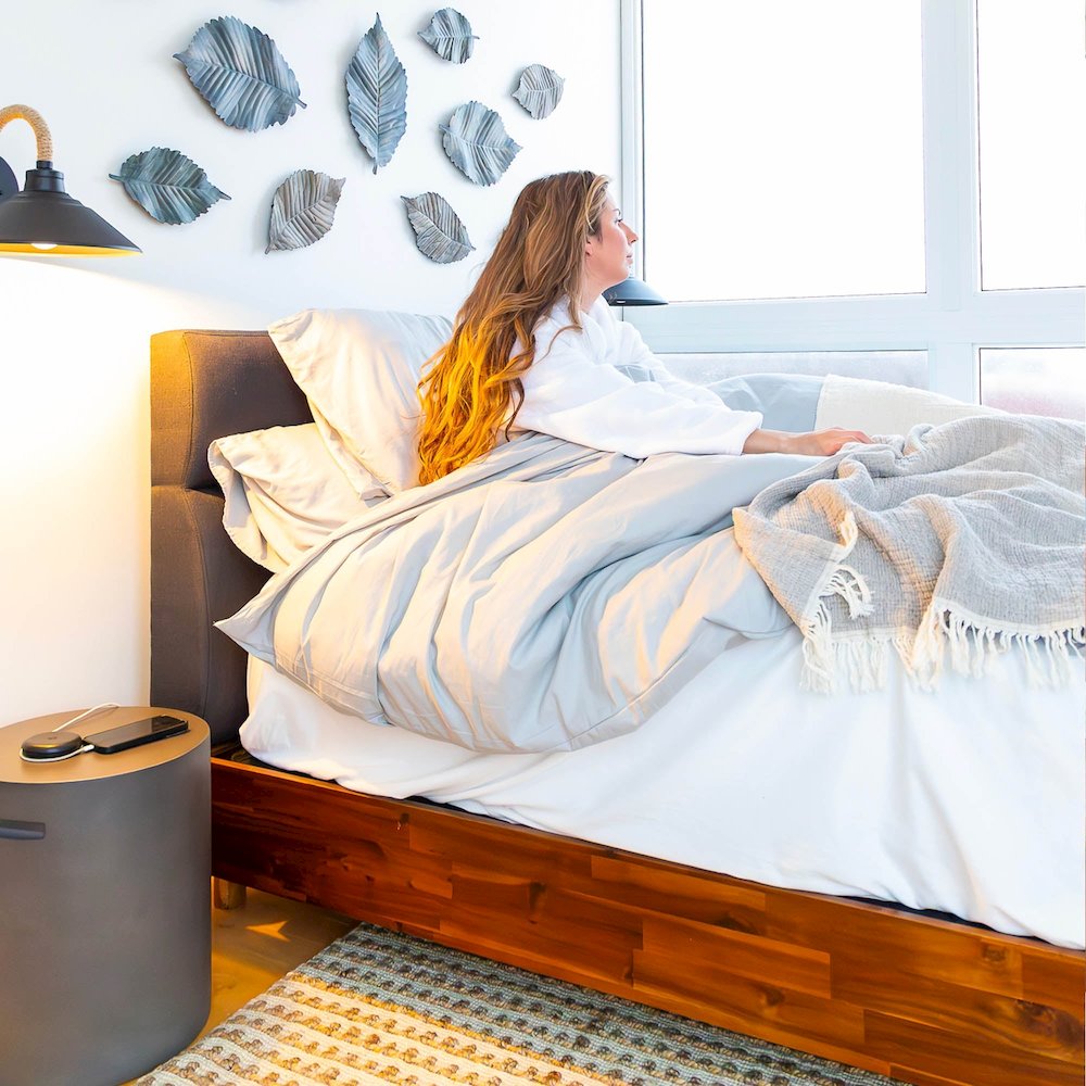 Remix King Bed - Grey. Picture 2