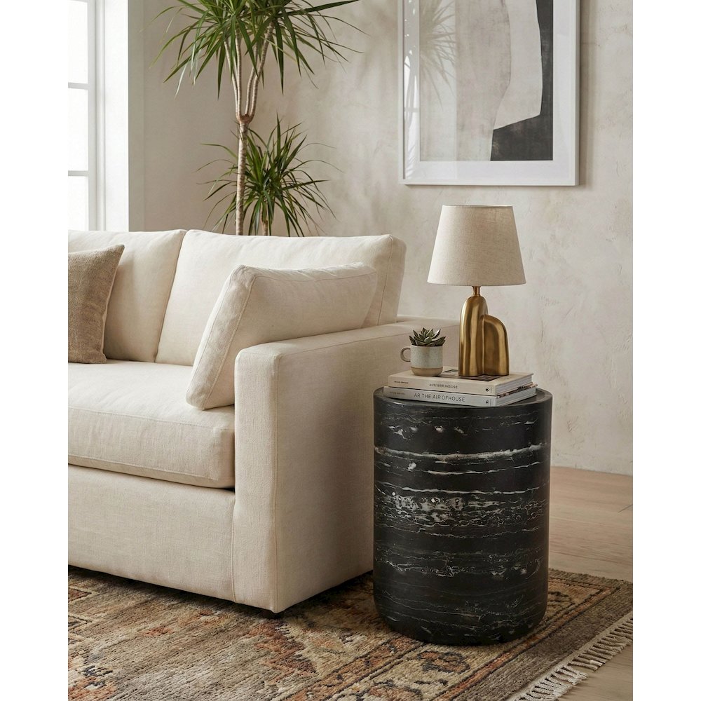 Geri Side Table - Nero. Picture 14