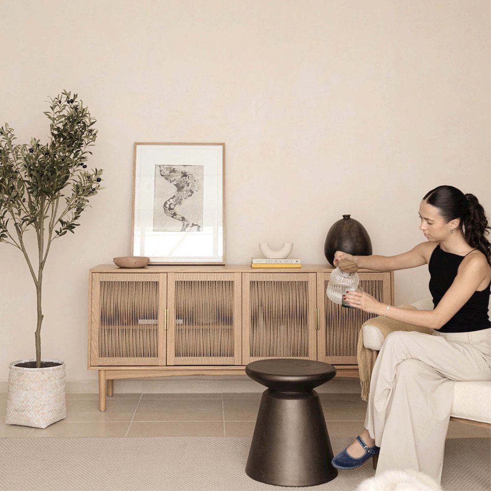 Concrete Mineral Side Table - Bronze. Picture 11
