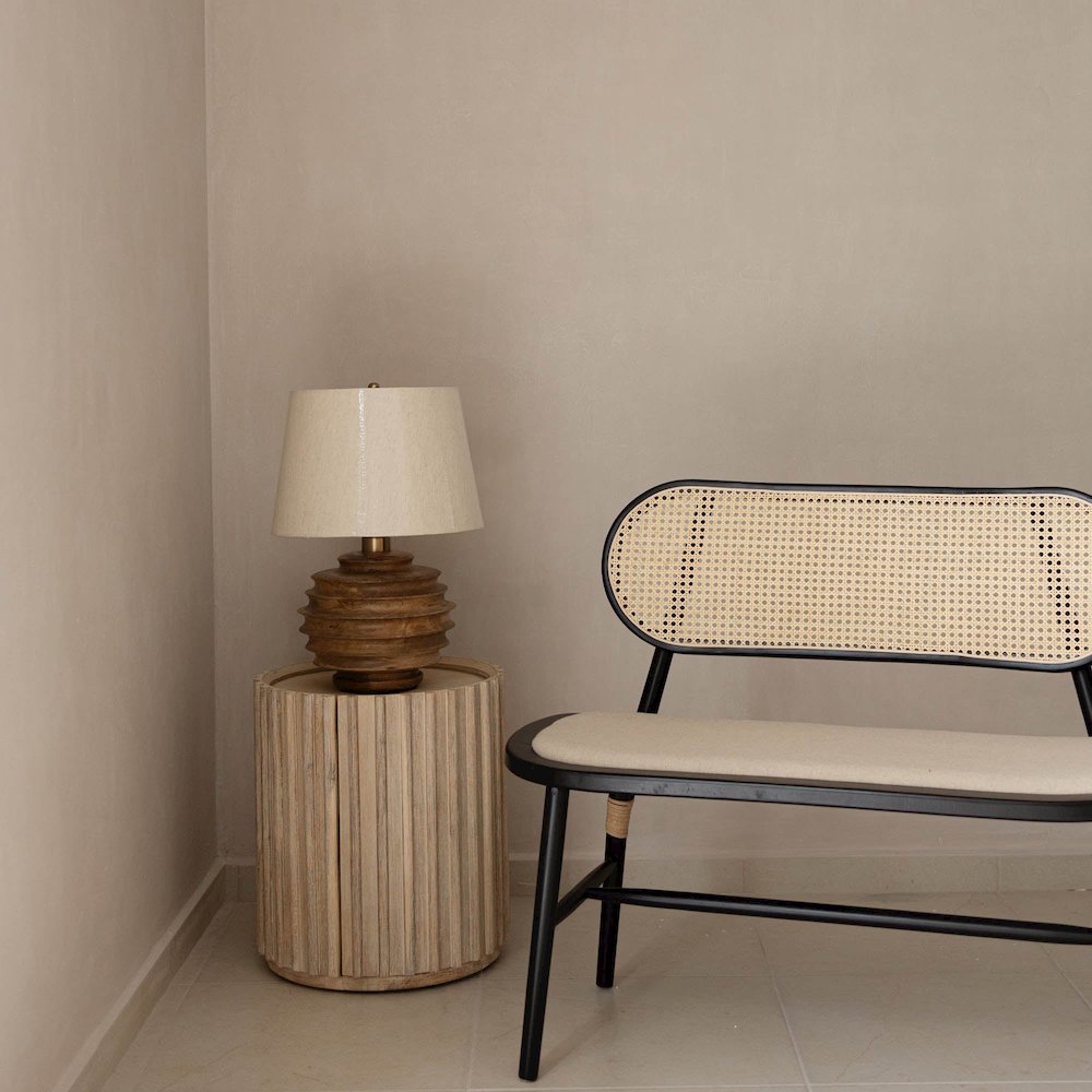 Oasis Side Table. Picture 3