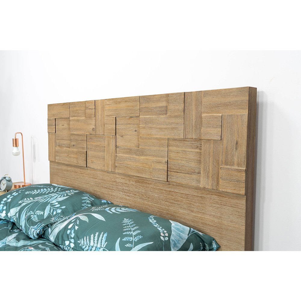 Atlantis King Bed. Picture 12