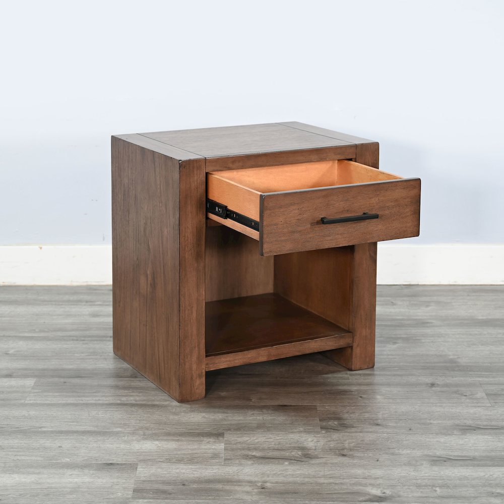Nightstand. Picture 3