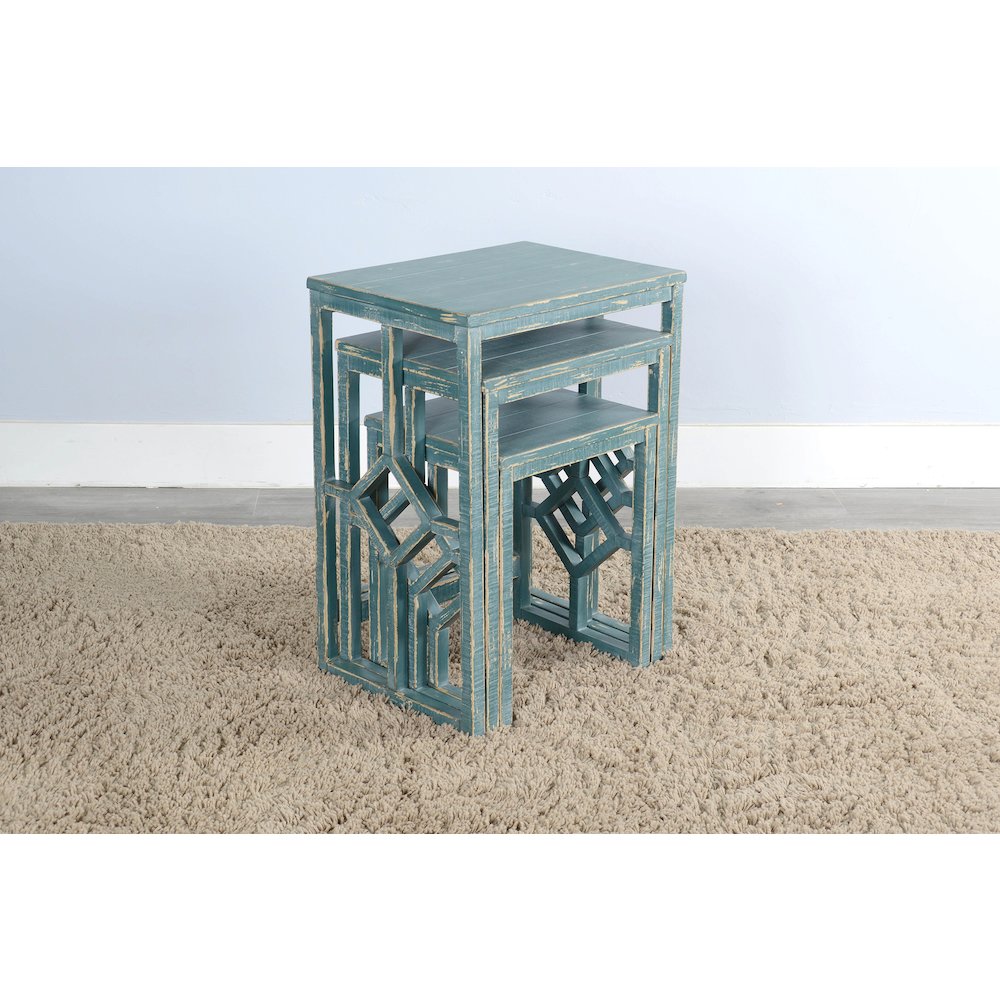 Sea Grass Nesting Table. Picture 2