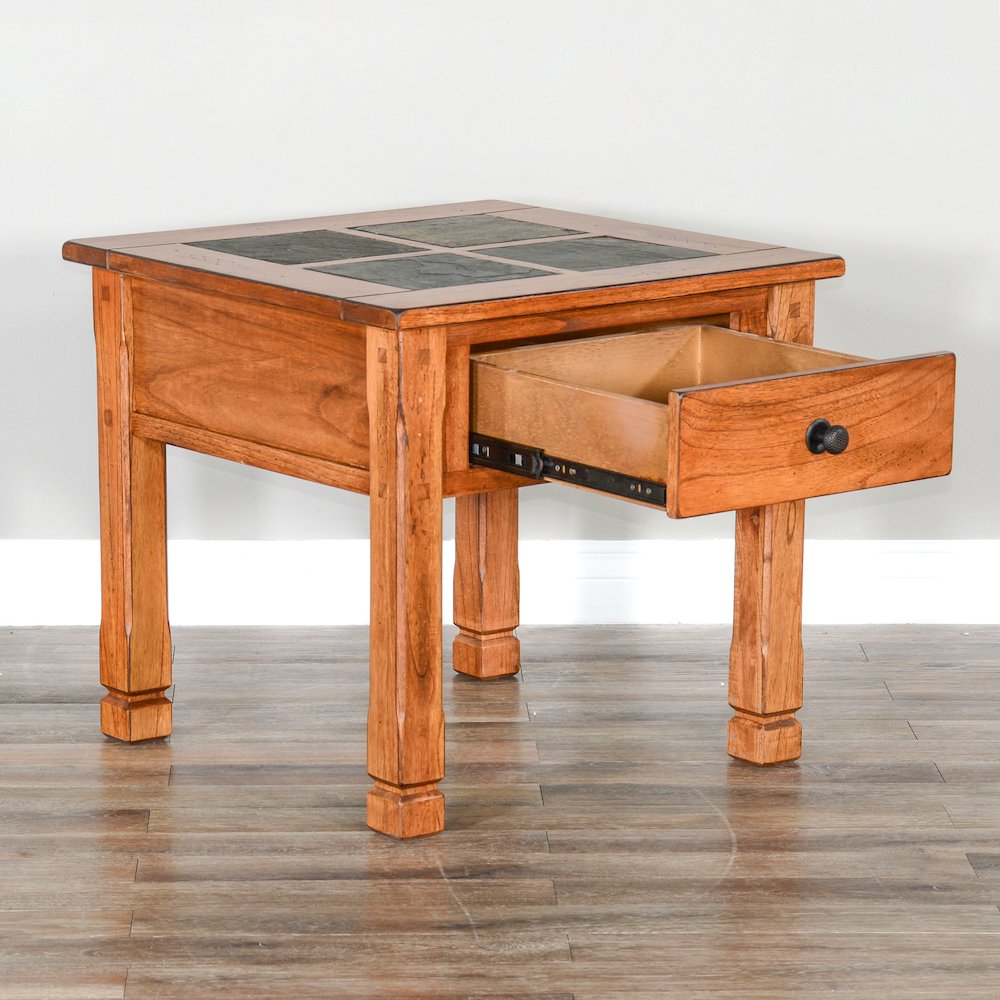 Sedona 26" Transitional Wood End Table in Rustic Oak. Picture 3