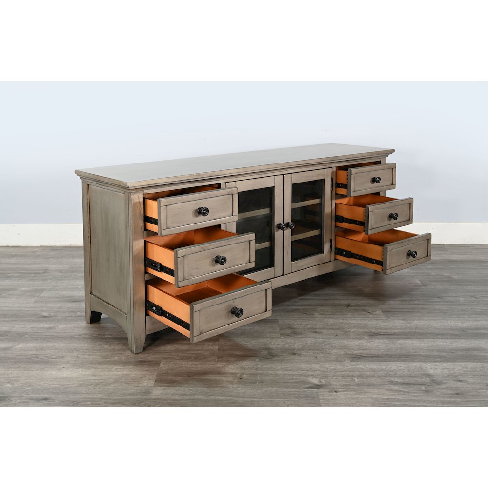 62" Media Console. Picture 3