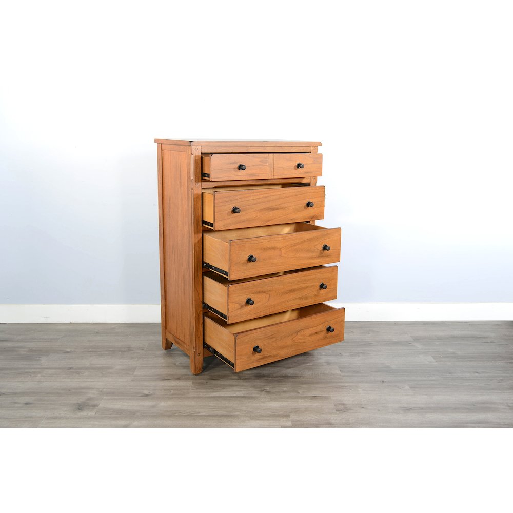 Sedona Petite Wood Chest. Picture 2