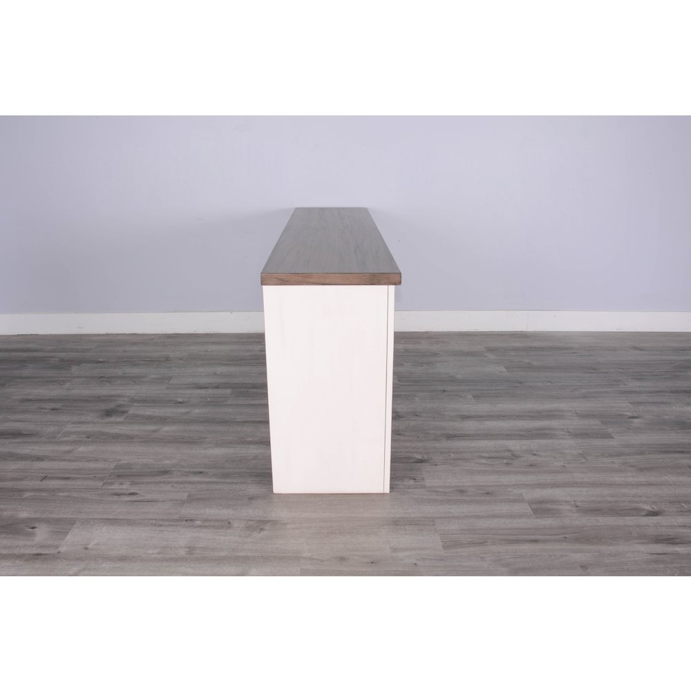 Media Console. Picture 2