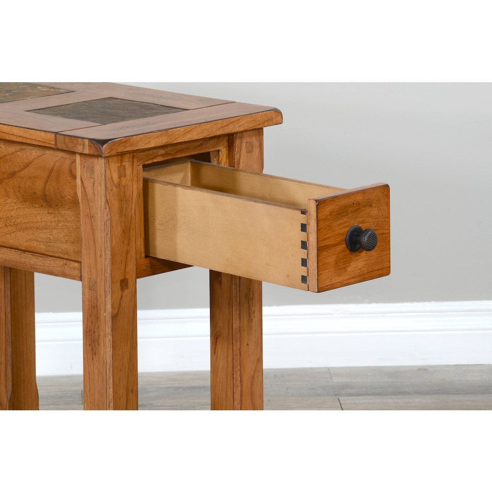 Sedona 15" Transitional Wood Chair Side Table in Rustic Oak. Picture 4