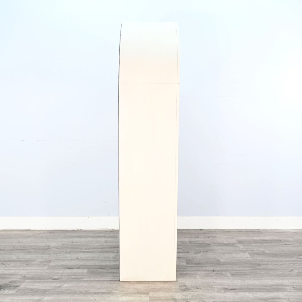 Logan Arched Bookcase. Picture 3