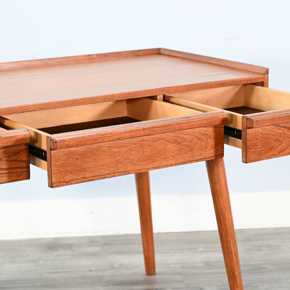 48" Mid-Century Desk, Cinnamon. Picture 6