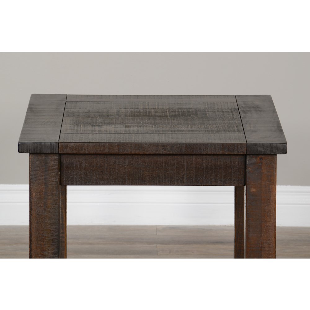 Wood End Table. Picture 3