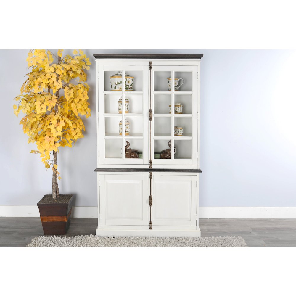 Buffet Hutch Cabinet. Picture 2