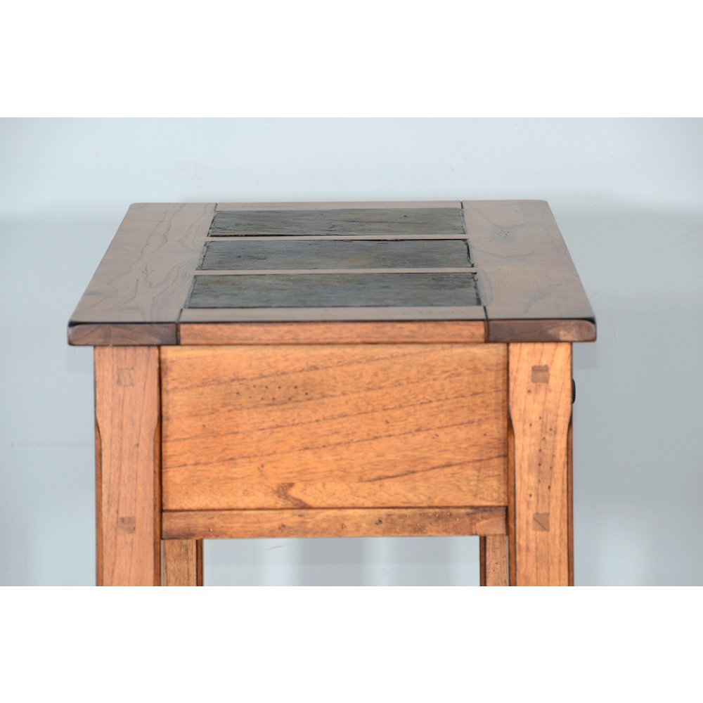 Sedona 48" Transitional Wood Sofa Table in Rustic Oak. Picture 2