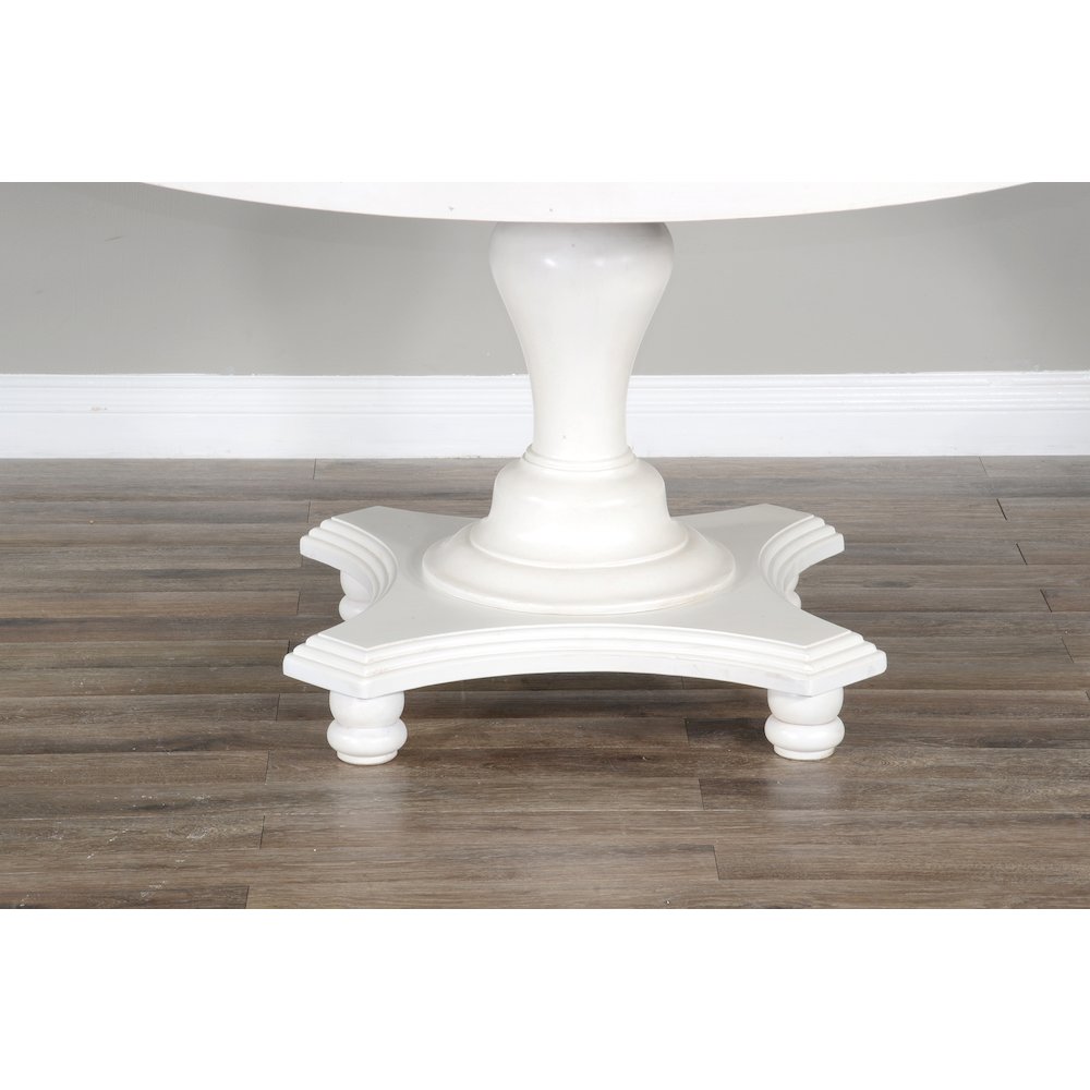 Sunny Designs Carrige House 54" Round Dining Table. Picture 2