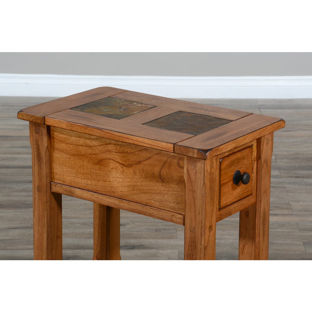 Sedona 15" Transitional Wood Chair Side Table in Rustic Oak. Picture 2