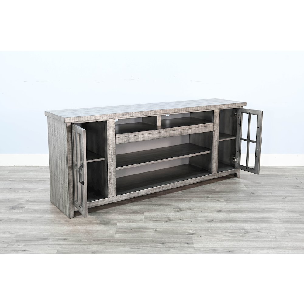 Media Console. Picture 3