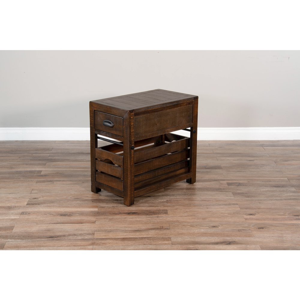 Homestead Chair Side Table. Picture 4