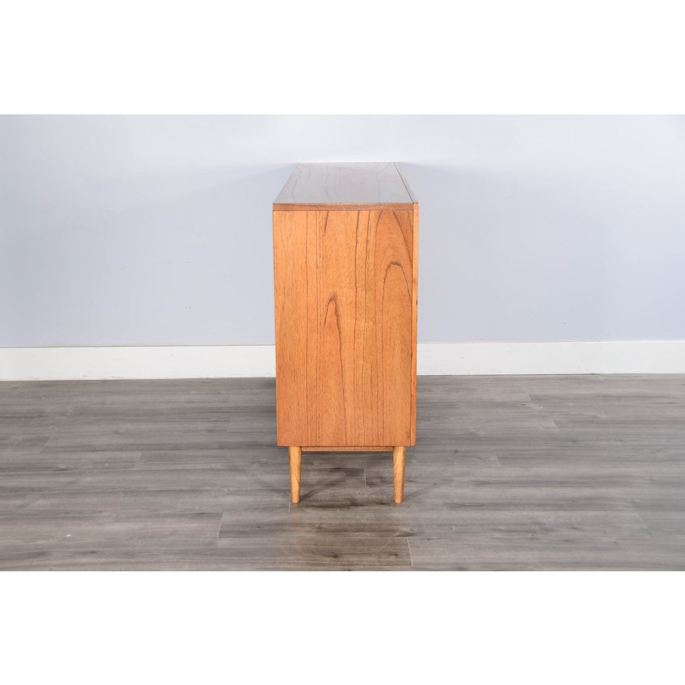 Mid-Century Modern Wood Sideboard Buffet, Cinnamon. Picture 4