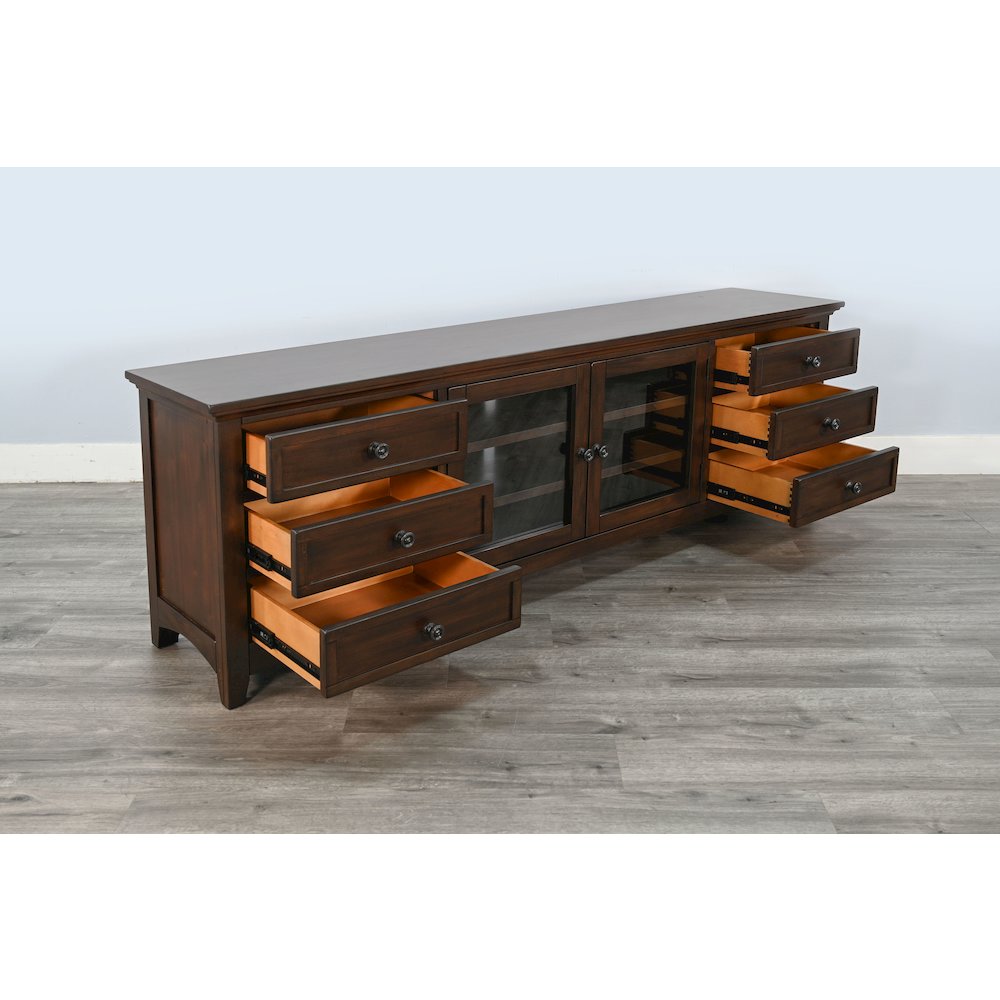 82" Media Console. Picture 4