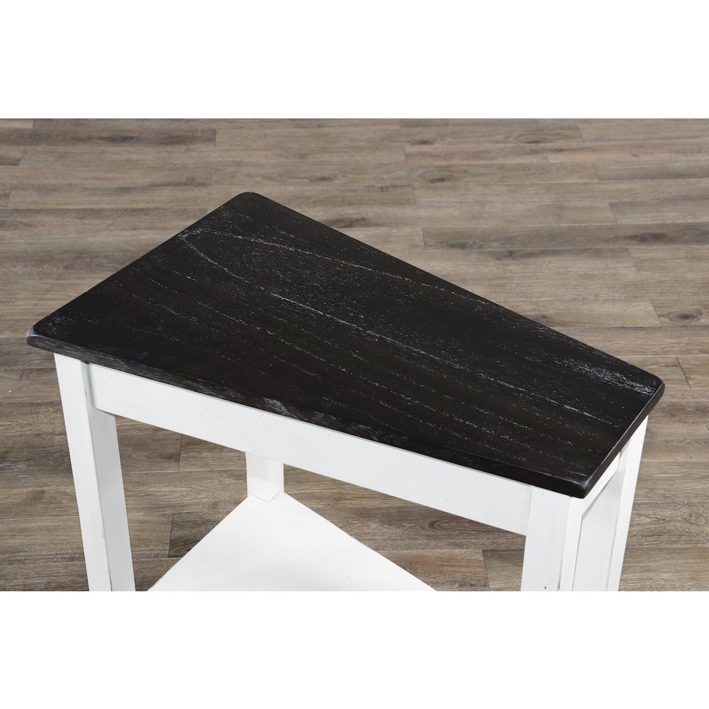 Carriage House Chair Side Table. Picture 4
