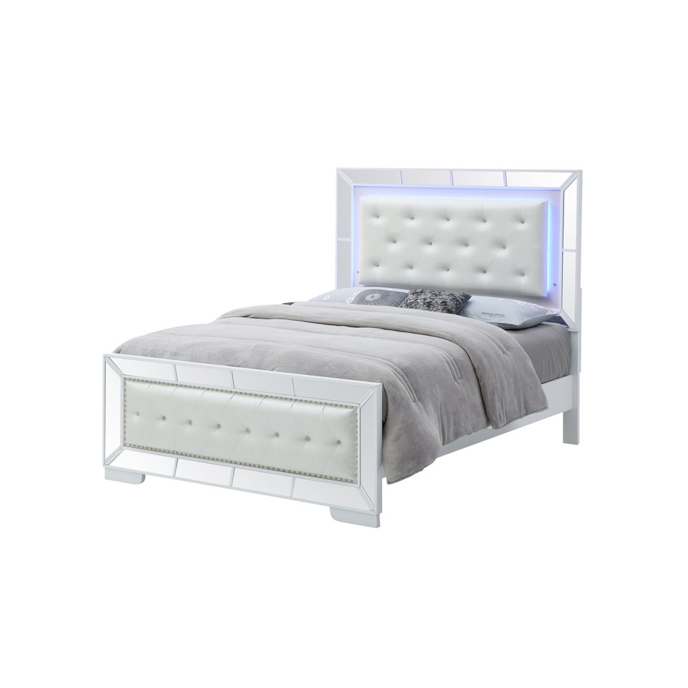 Glory Furniture Hollywood_Hills Queen Bed in White Color. Picture 1