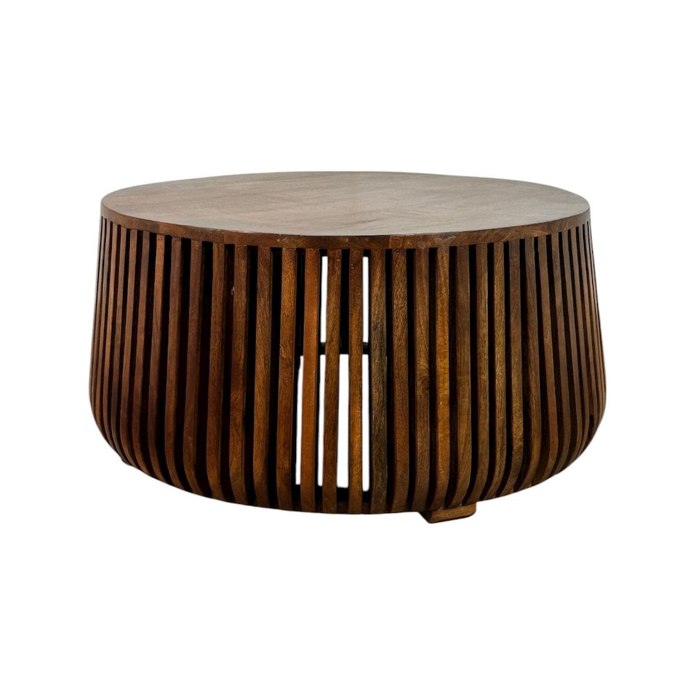 Cascade 36" Coffee Table - Chestnut. Picture 1