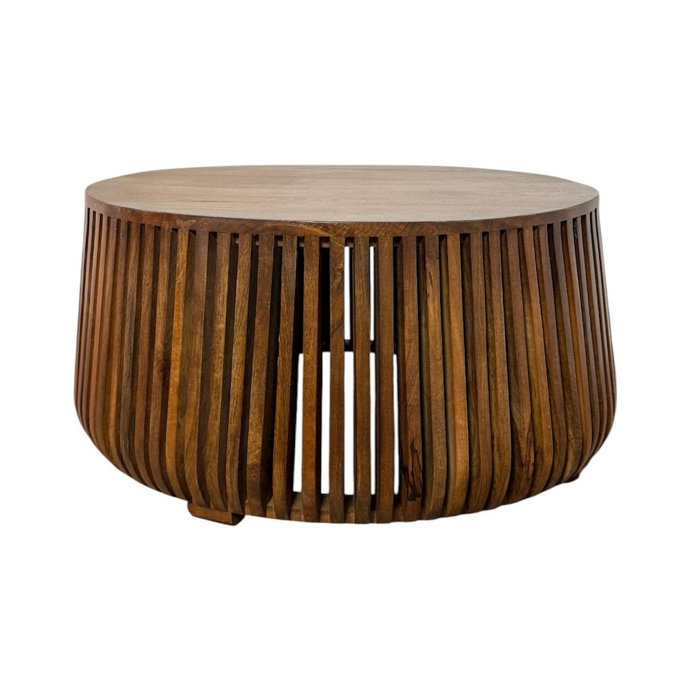 Cascade 36" Coffee Table - Chestnut. Picture 2