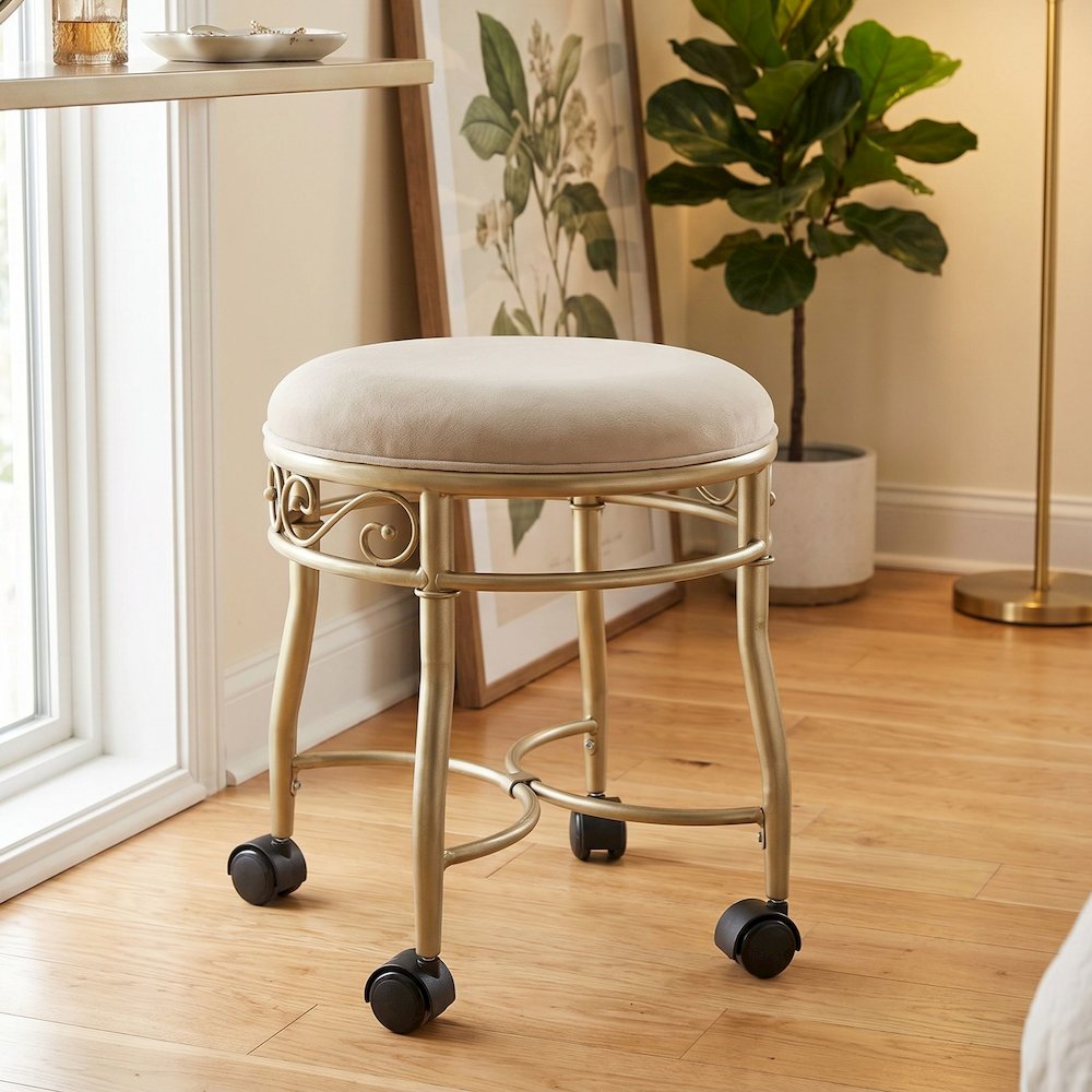 Victorian Vanity Stool - Silver. Picture 2
