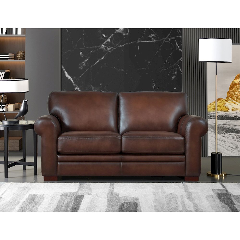 Brookfield Leather Loveseat. Picture 2