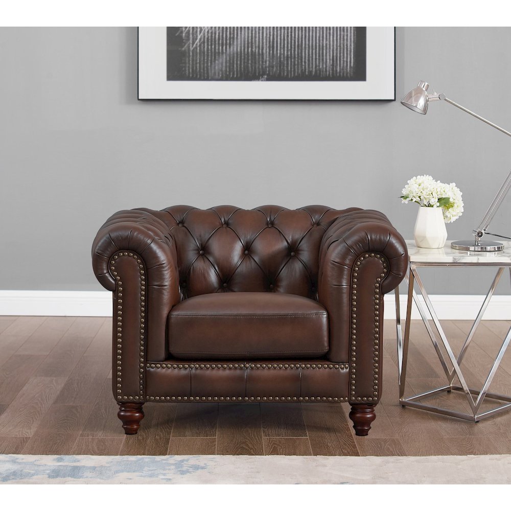 Alton Bay Leather Chair. Picture 2
