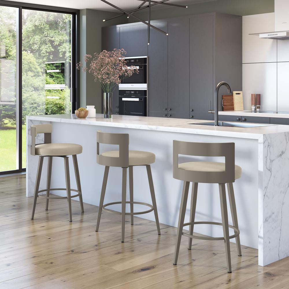 Paramont 30 in. Swivel Bar Stool. Picture 5
